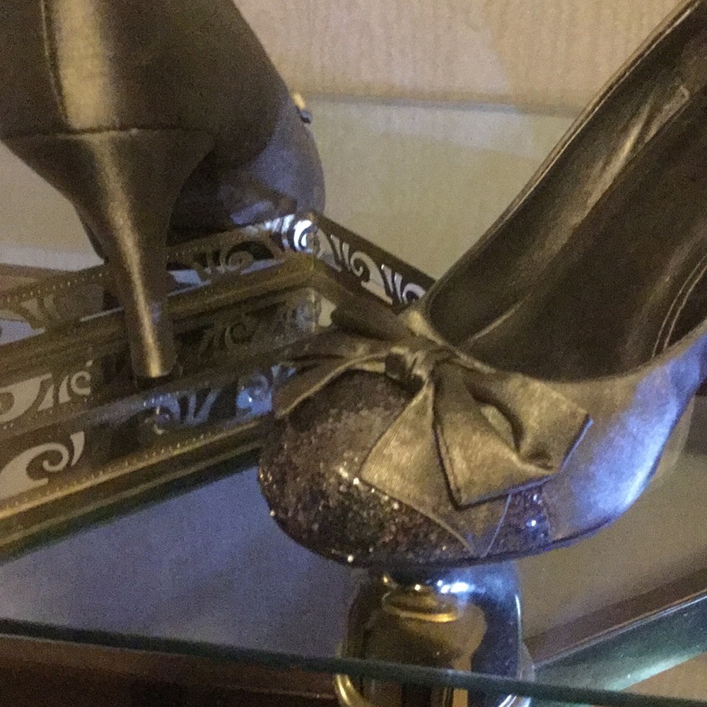 DIVA Lounge Pariqi Grey Pumps Bow & DSG. on Toe 9